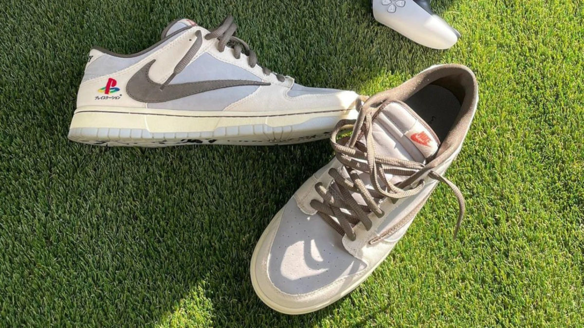nike dunk playstation x travis scott